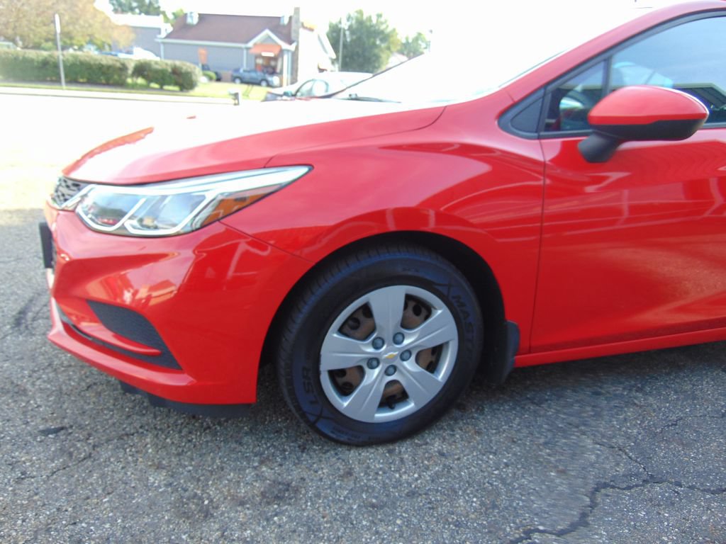 Used 2016 Chevrolet Cruze LS FWD image 12