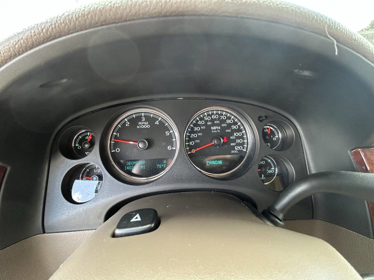 Used 2014 Chevrolet Suburban LTZ image 15