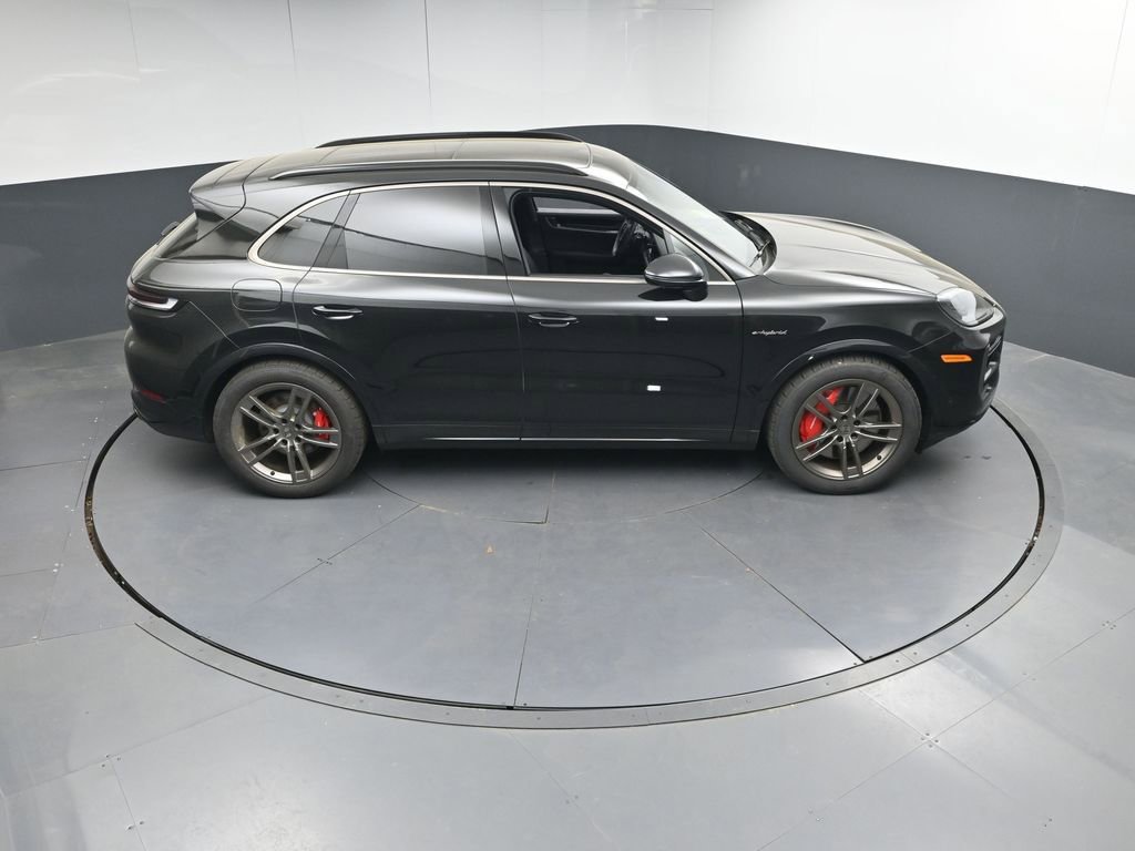 New 2026 Porsche Cayenne Turbo AWD/4WD image 38