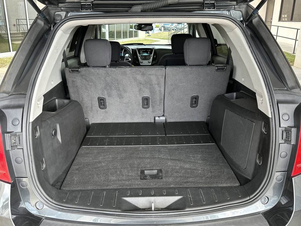 Used 2017 Chevrolet Equinox LT image 29
