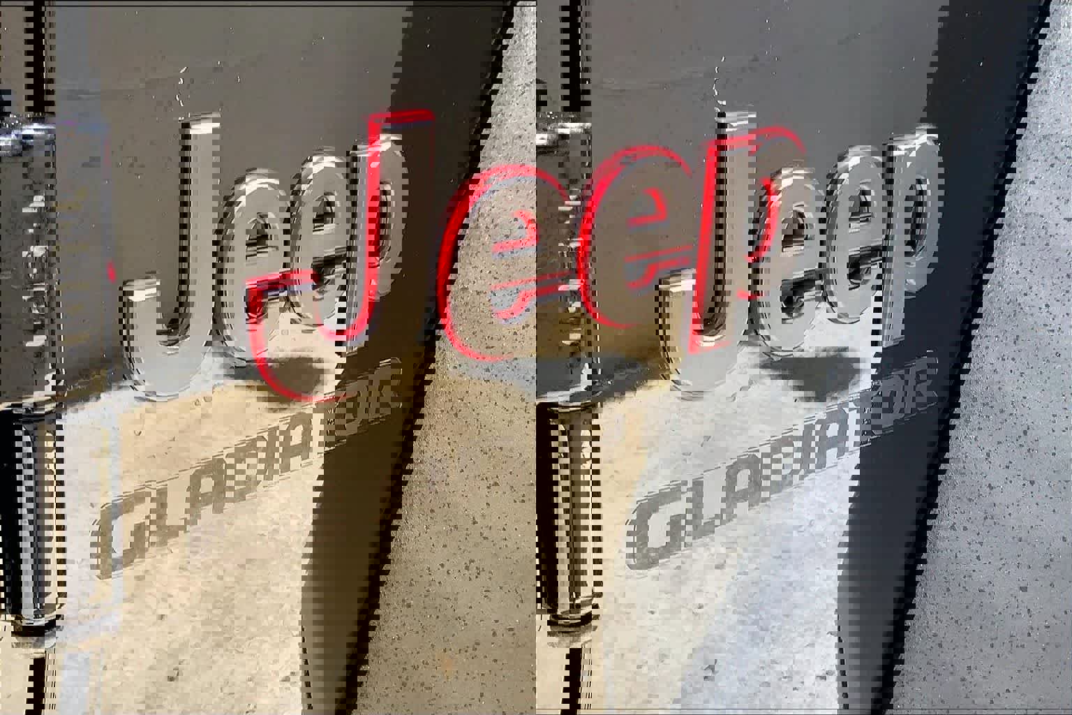 Used 2021 Jeep Gladiator Rubicon AWD/4WD image 8