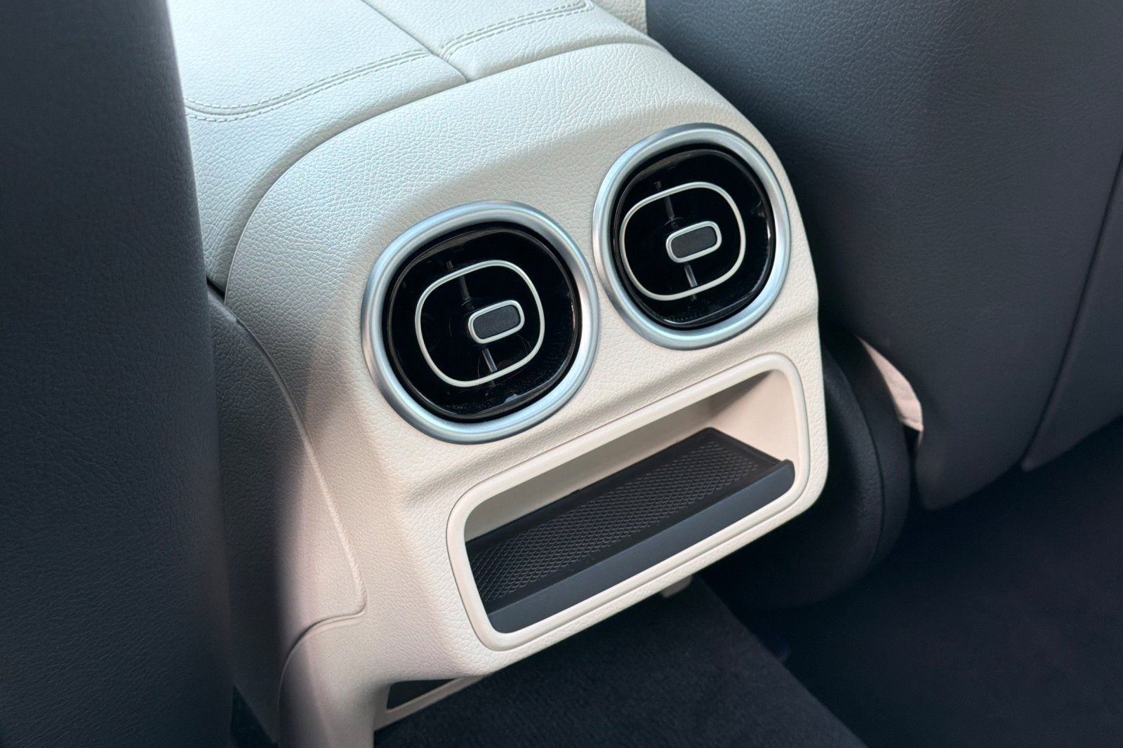 Certified 2025 Mercedes-Benz C 300 Sedan image 14