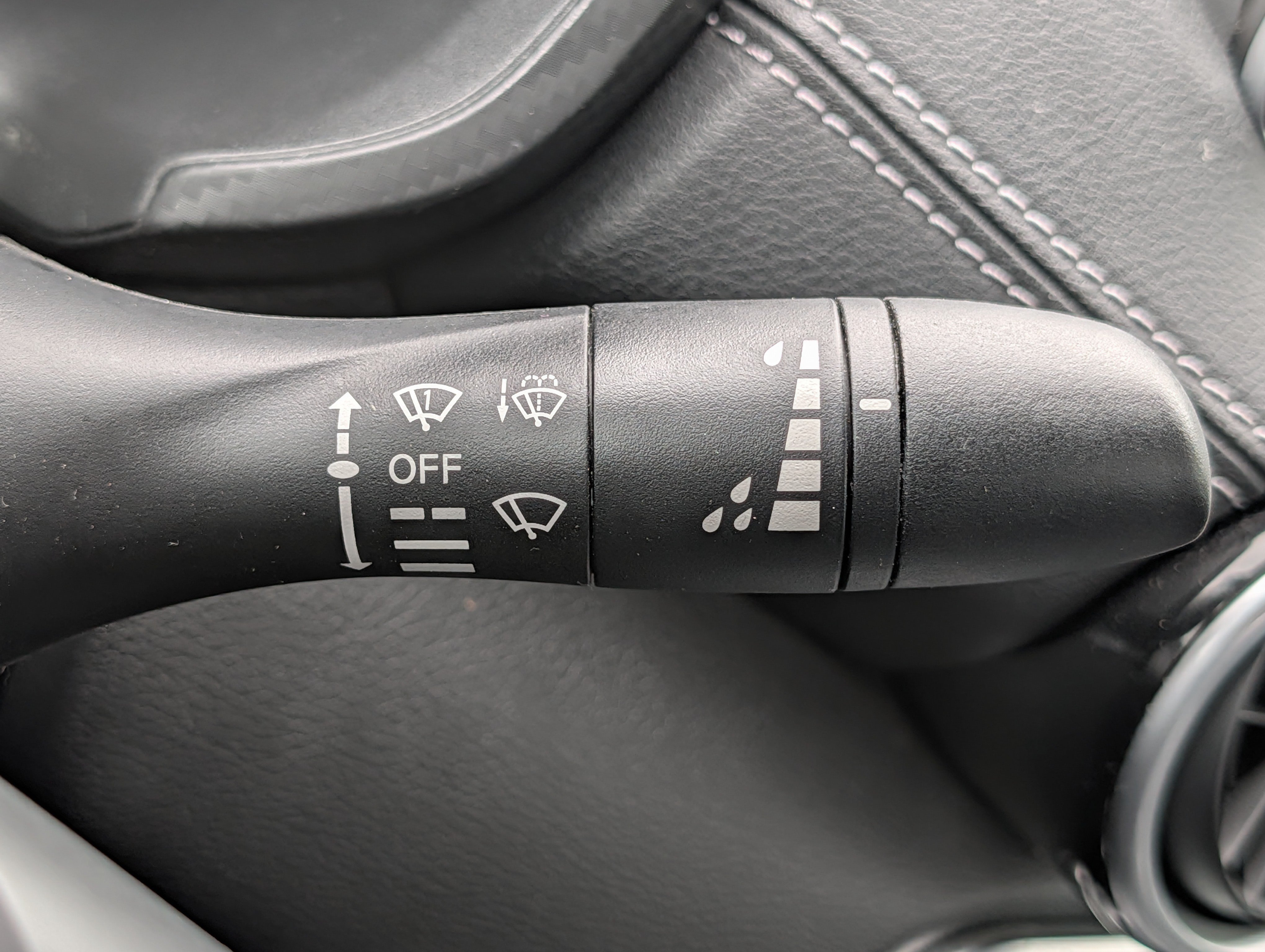 Used 2024 Nissan Sentra SV FWD image 31