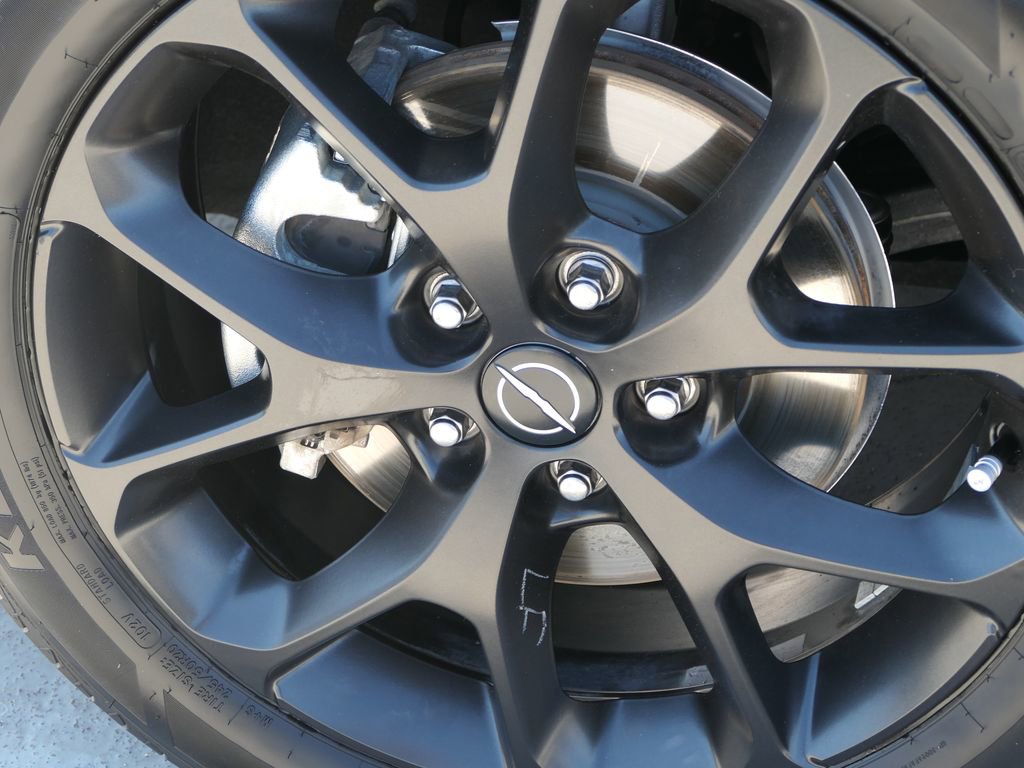 Used 2025 Chrysler Pacifica Limited FWD image 11