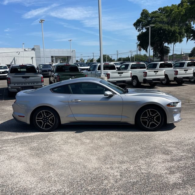 Used 2020 Ford Mustang Premium RWD image 6