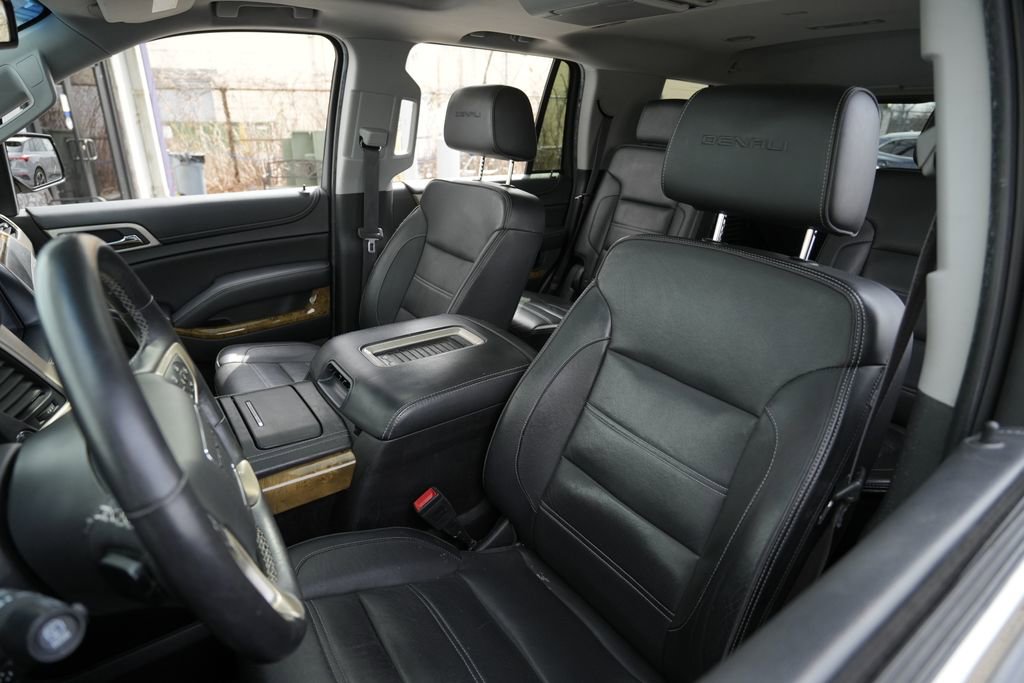 Used 2017 GMC Yukon Denali w/ Open Road Package image 18