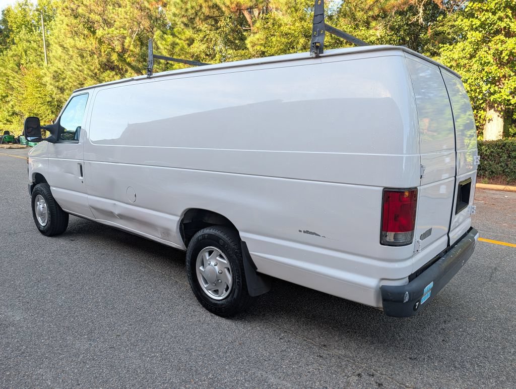 Used 2014 Ford E-250 and Econoline 250 Extended w/ Power Group RWD image 3