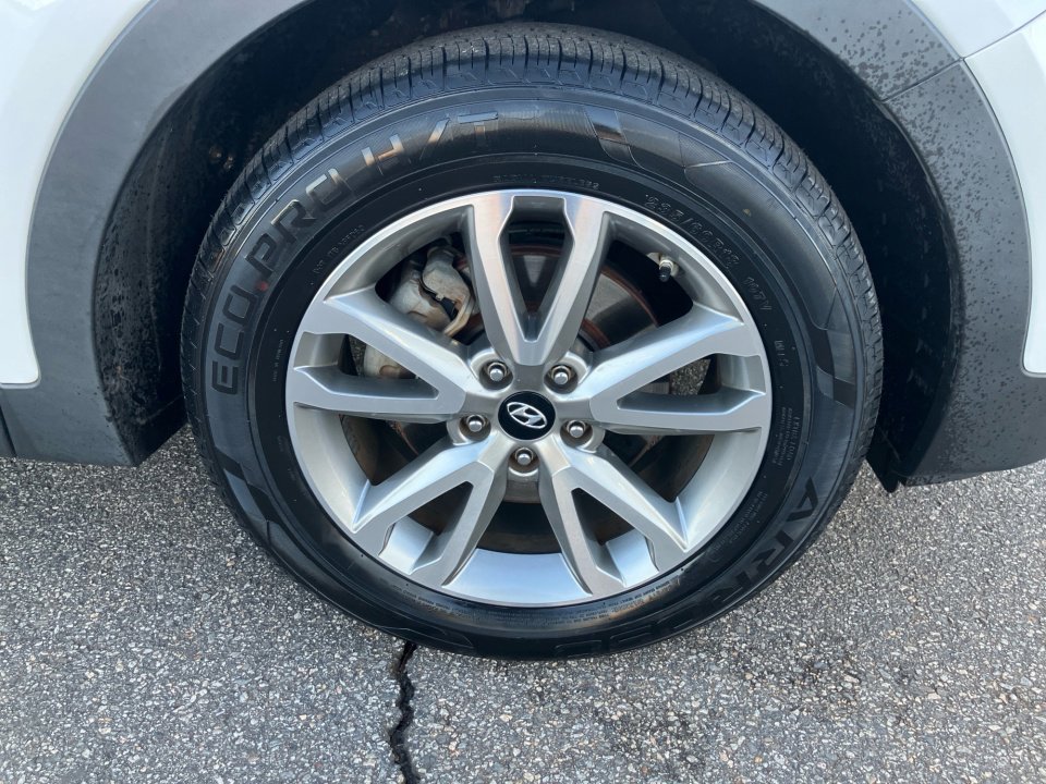 Used 2015 Hyundai Santa Fe Sport 2.0T image 28