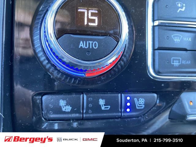 Certified 2024 GMC Yukon Denali image 40