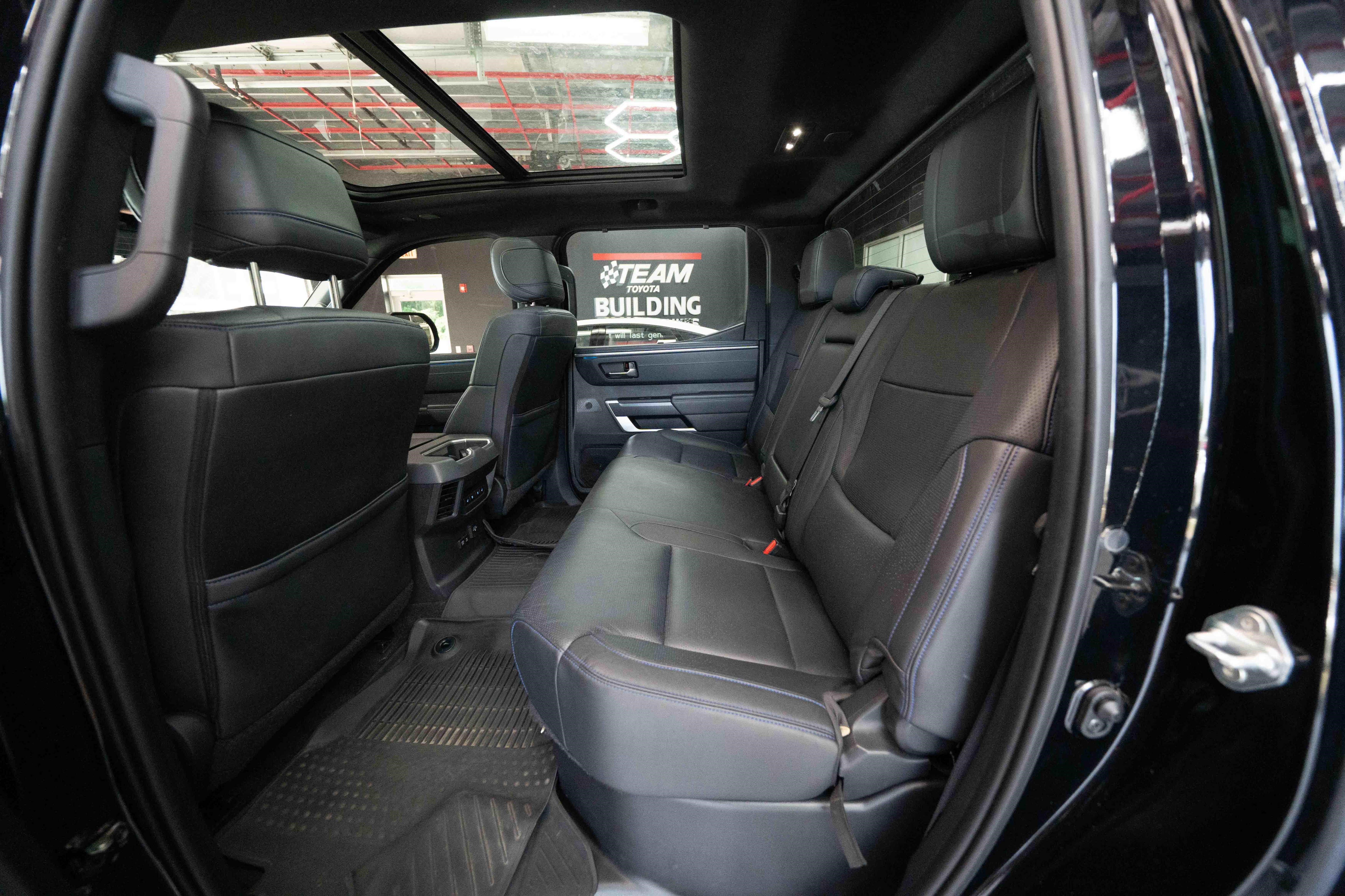 Used 2022 Toyota Tundra Platinum w/ Advanced Package AWD/4WD image 22