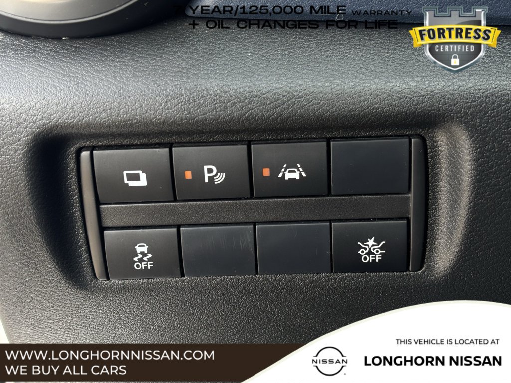 Used 2025 Nissan Versa S w/ Trunk Package FWD image 18