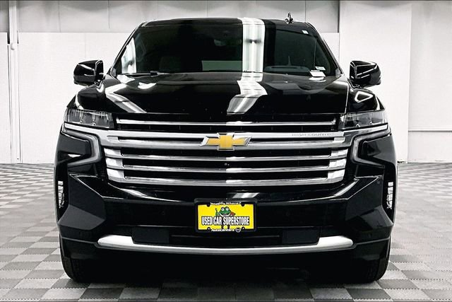 Used 2024 Chevrolet Suburban High Country AWD/4WD image 4