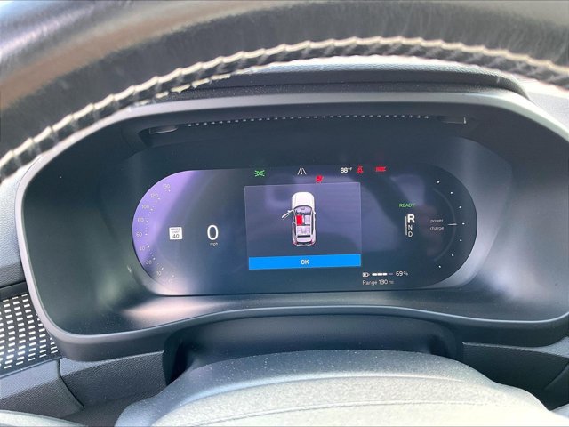 Used 2021 Volvo XC40 P8 Recharge w/ Protection Package Premier AWD/4WD image 21