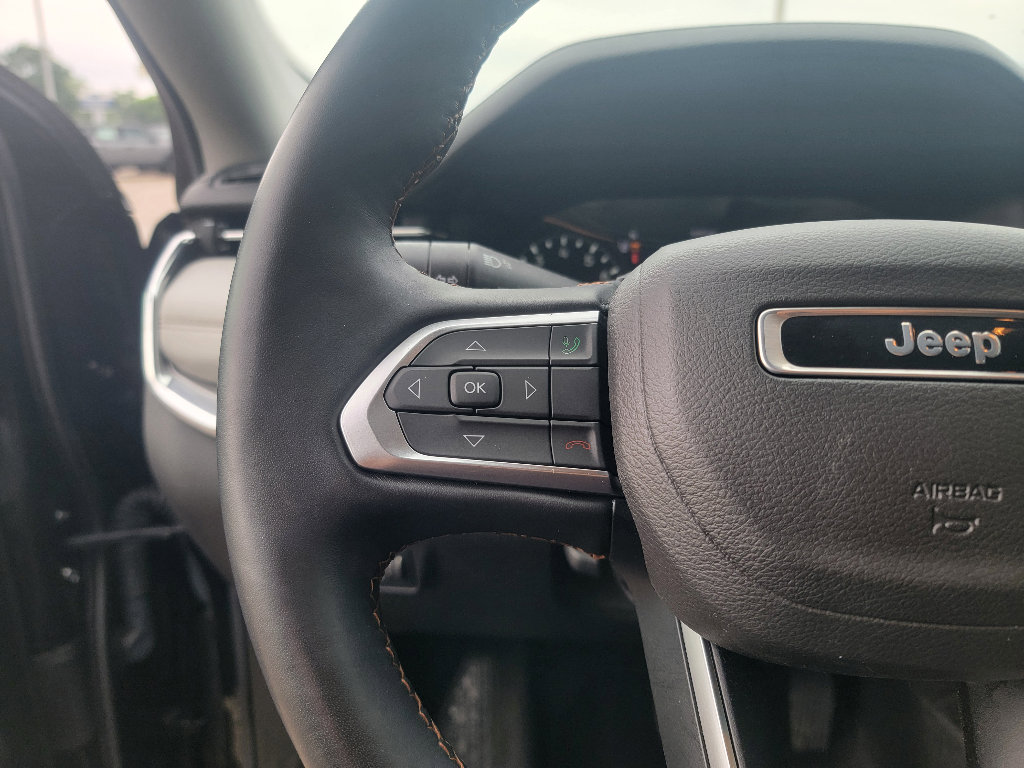 Used 2022 Jeep Compass Limited AWD/4WD image 15