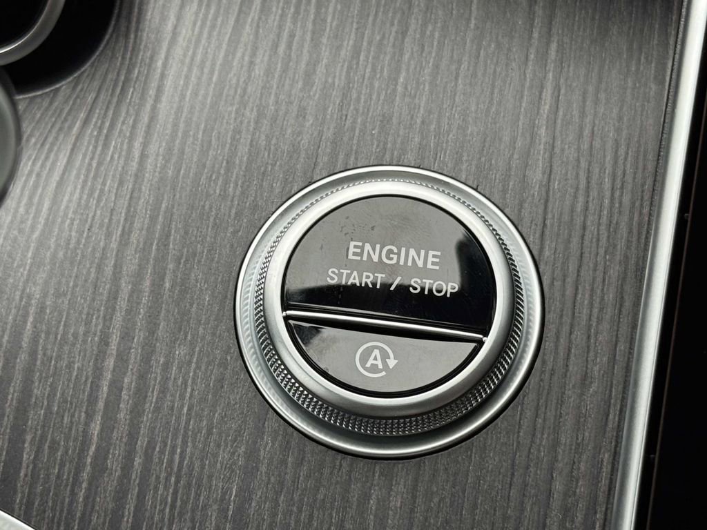 Certified 2025 Mercedes-Benz C 300 Sedan image 23