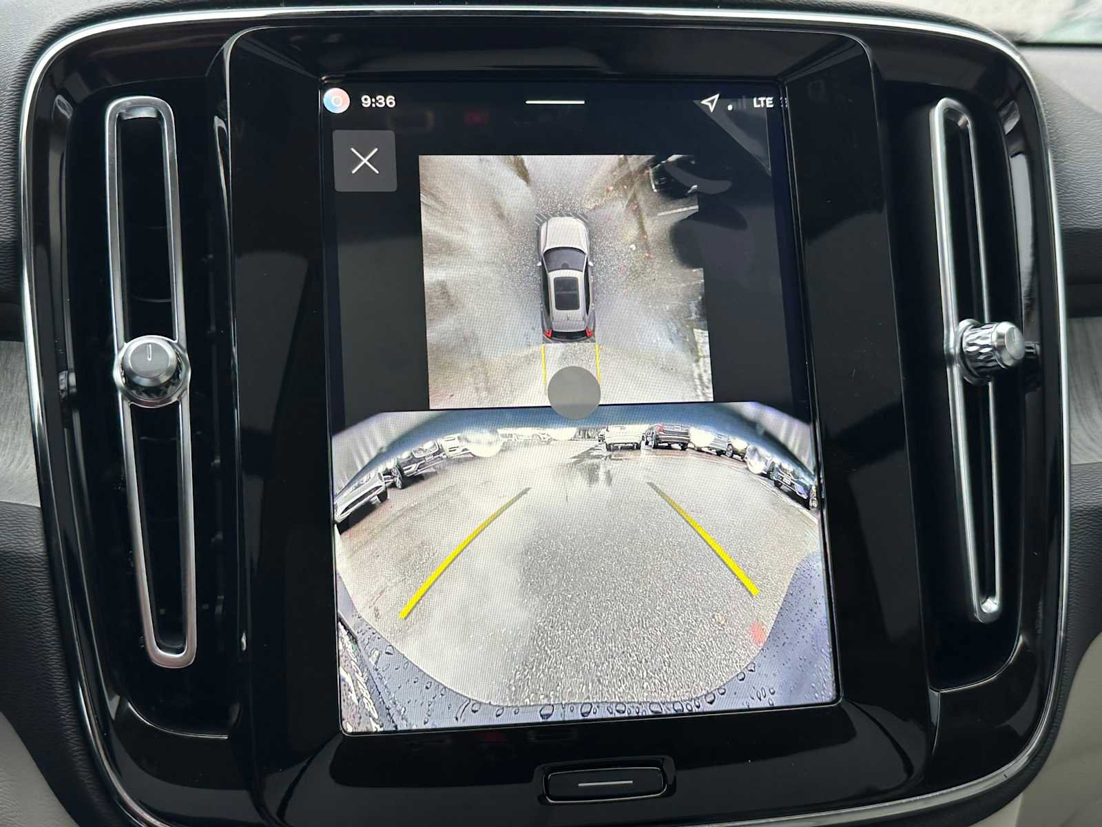 New 2026 Volvo XC40 B5 Plus w/ Protection Package Premier image 26