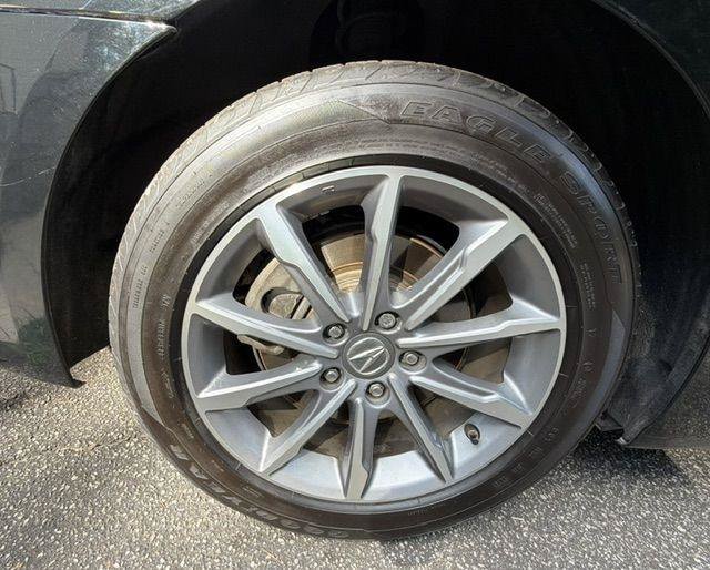 Used 2018 Acura TLX w/ Technology Package FWD image 33