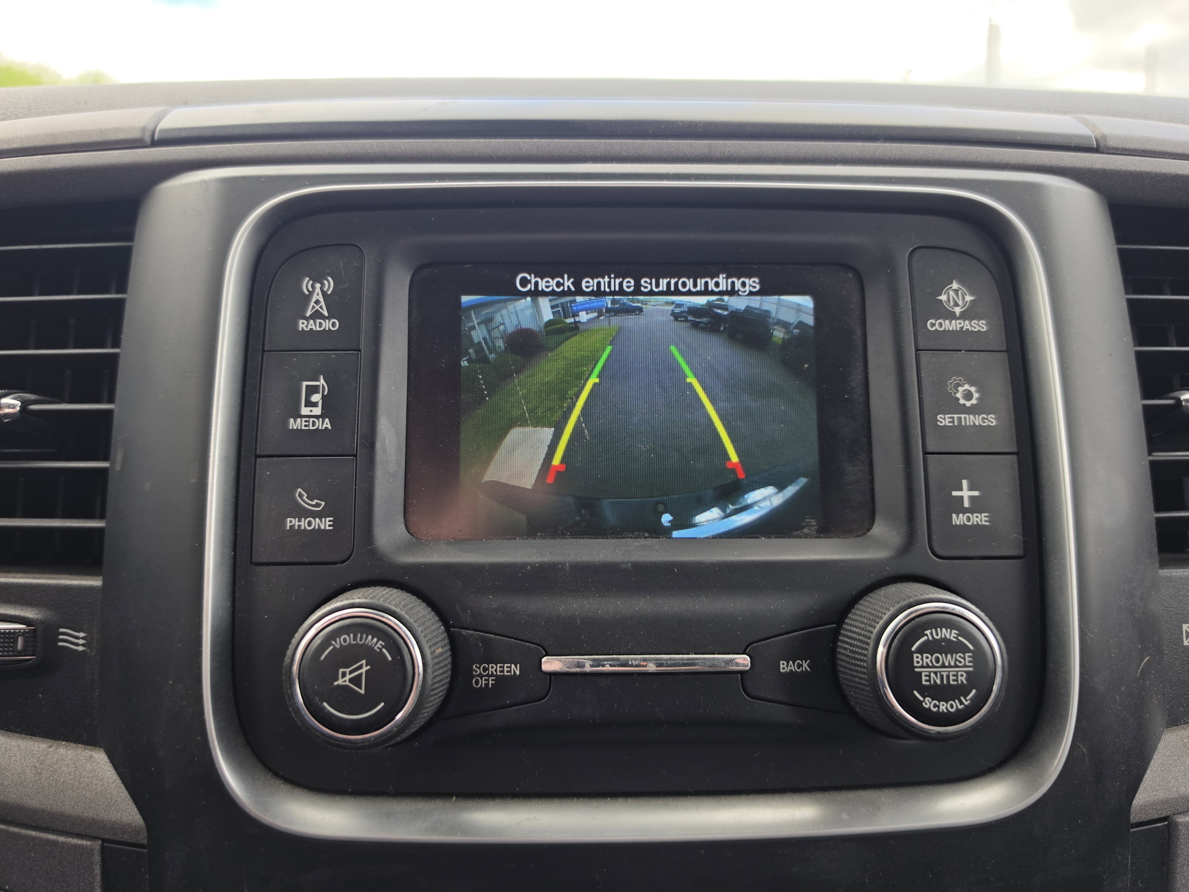Used 2018 RAM 1500 Express AWD/4WD image 21
