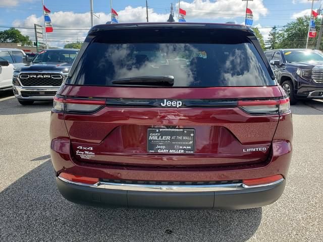 Used 2025 Jeep Grand Cherokee Limited w/ Trailer Tow Package AWD/4WD image 4