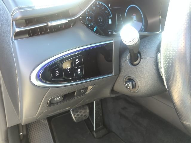 Used 2023 Genesis GV70 2.5T w/ Sport Prestige Package image 14