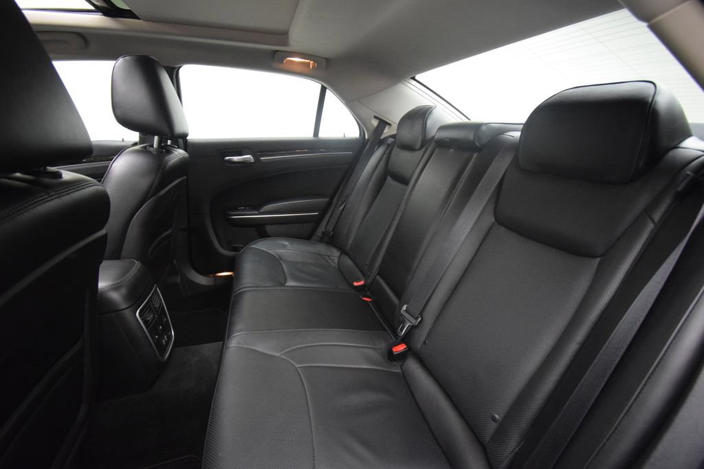 Used 2016 Chrysler 300 C AWD/4WD image 20