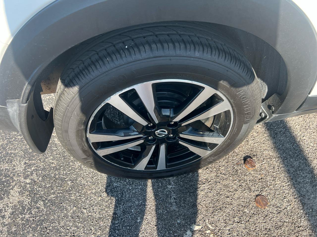 Used 2020 Nissan Kicks SR FWD image 22