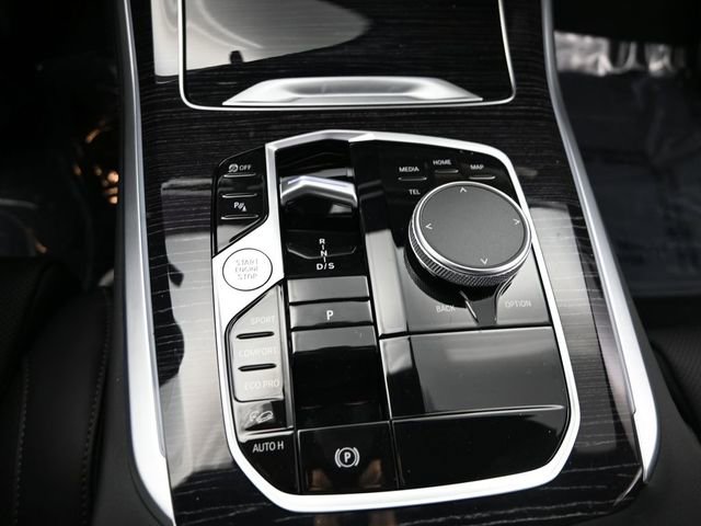 New 2026 BMW X5 xDrive40i w/ M Sport Package AWD/4WD image 14