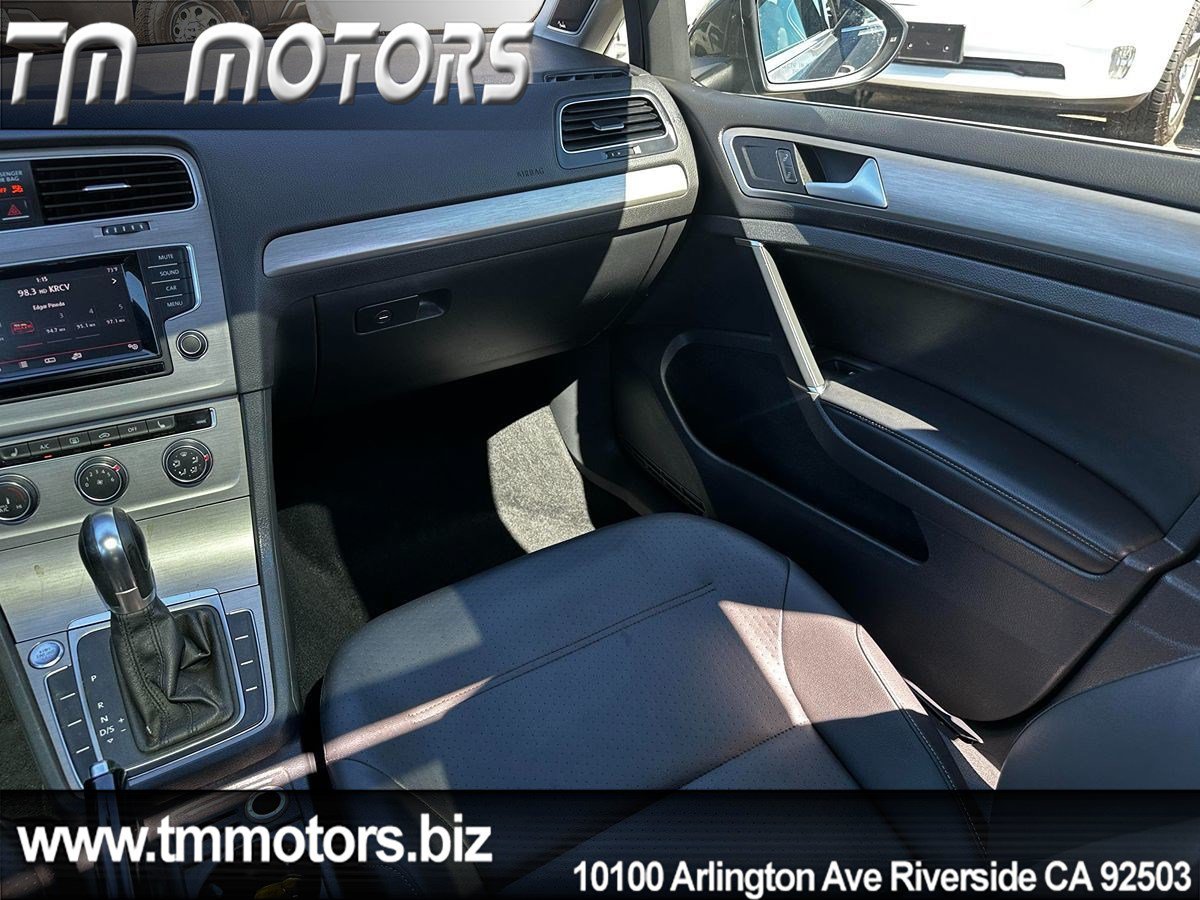Used 2015 Volkswagen Golf SE FWD image 12