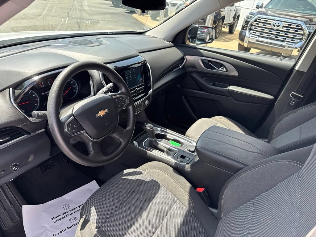 Used 2018 Chevrolet Traverse LS FWD image 12