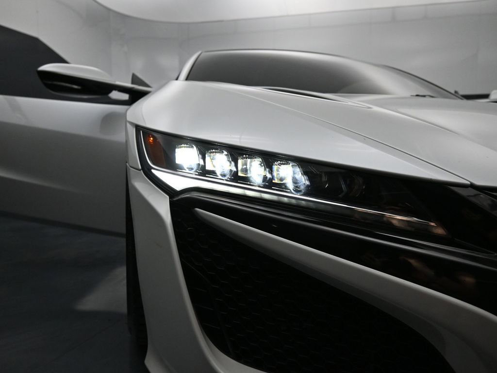 Used 2020 Acura NSX image 11