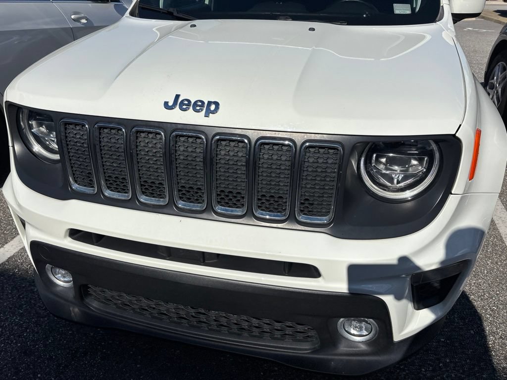 Used 2019 Jeep Renegade Latitude w/ Cold Weather Group AWD/4WD image 4