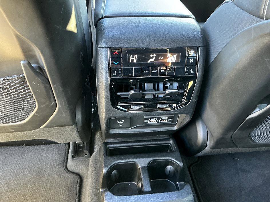 Used 2021 Jeep Grand Cherokee L Limited image 27