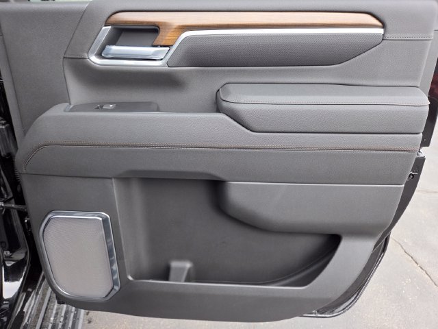 New 2026 Chevrolet Silverado 2500 High Country w/ High Country Premium Package AWD/4WD image 31