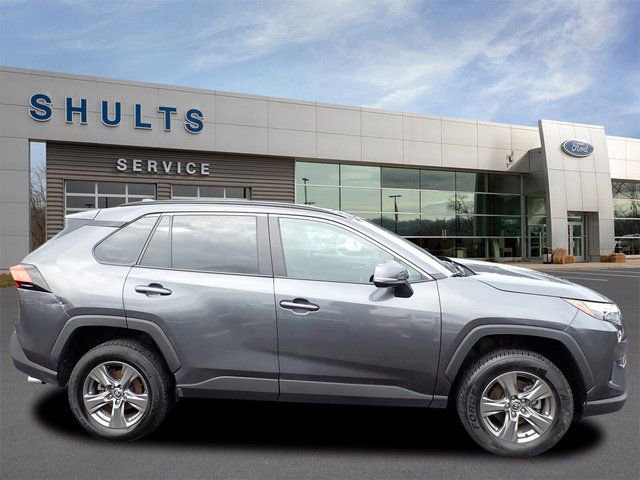 Used 2024 Toyota RAV4 XLE image 4