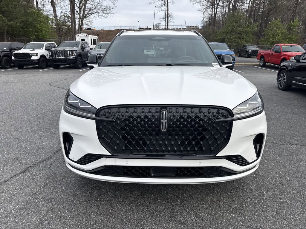 Used 2025 Lincoln Aviator Reserve w/ Equipment Group 201A AWD/4WD image 2