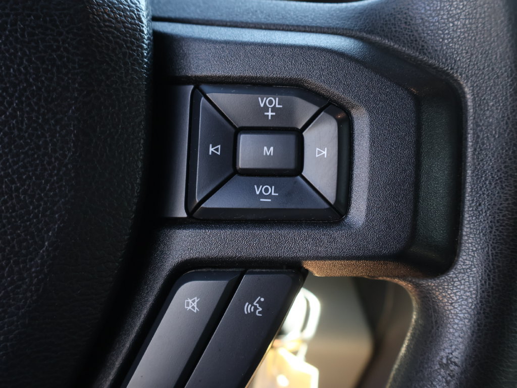 Used 2017 Ford F150 XLT AWD/4WD image 41