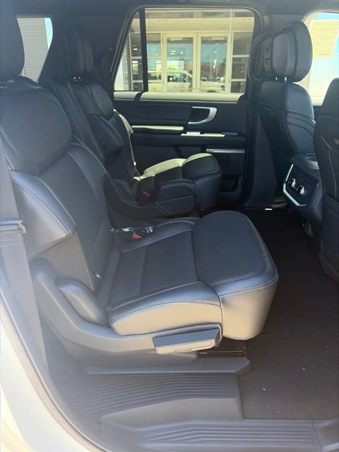 New 2026 Ford Expedition Max Platinum w/ Stealth Appearance Package AWD/4WD image 20