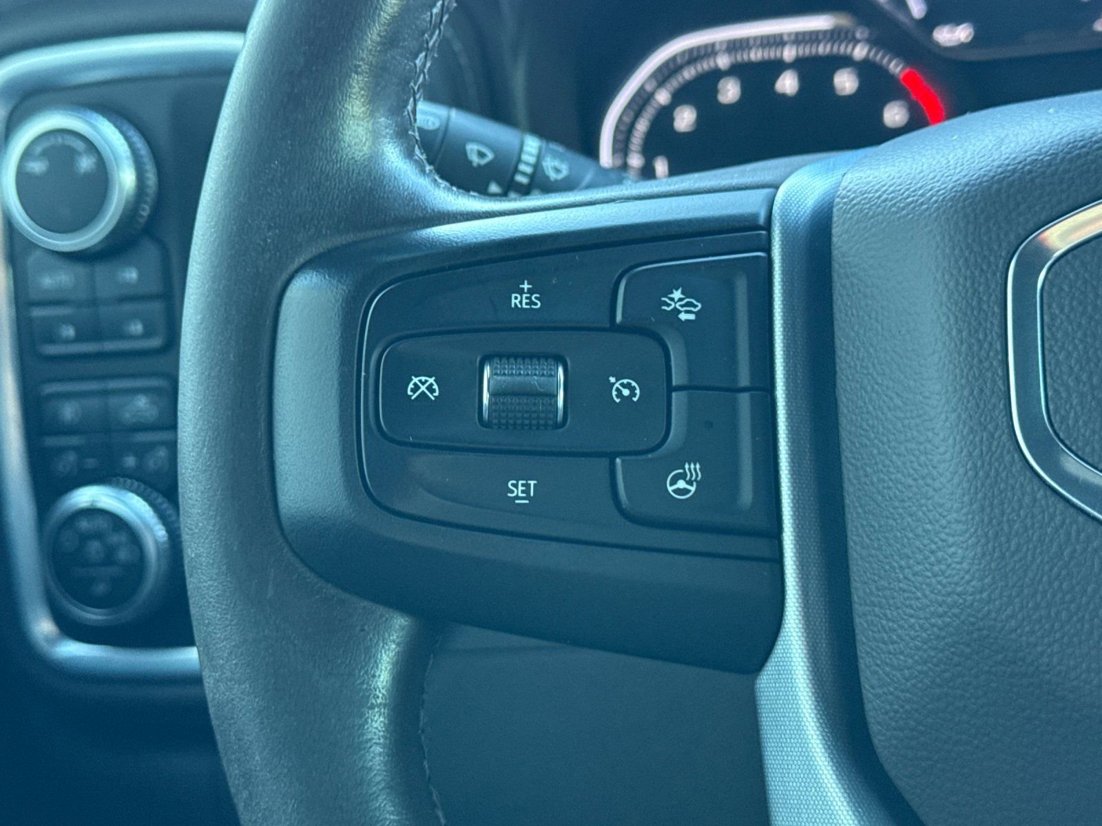 Used 2019 GMC Sierra 1500 SLT w/ SLT Premium Plus Package image 28