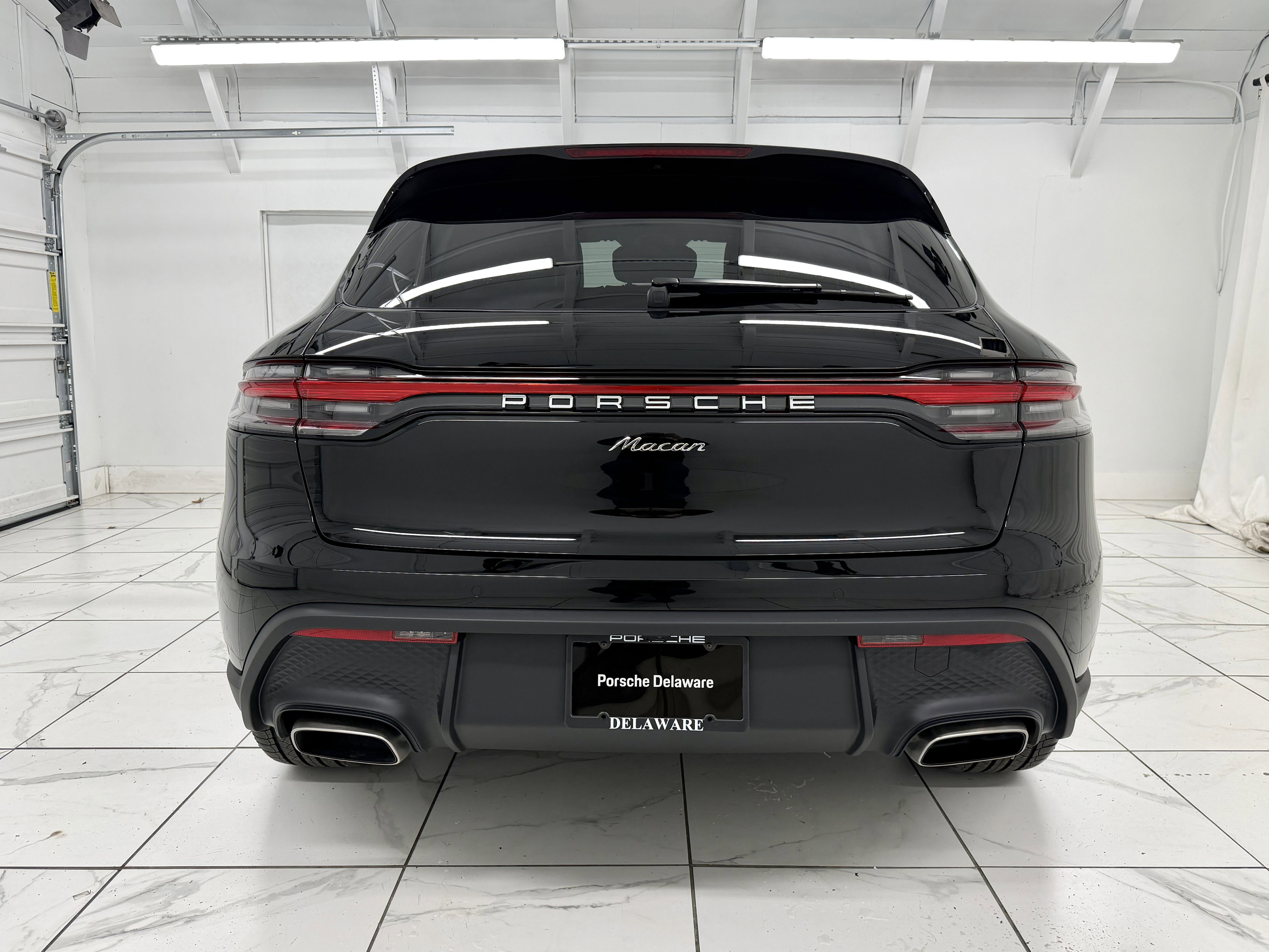 New 2026 Porsche Macan image 13