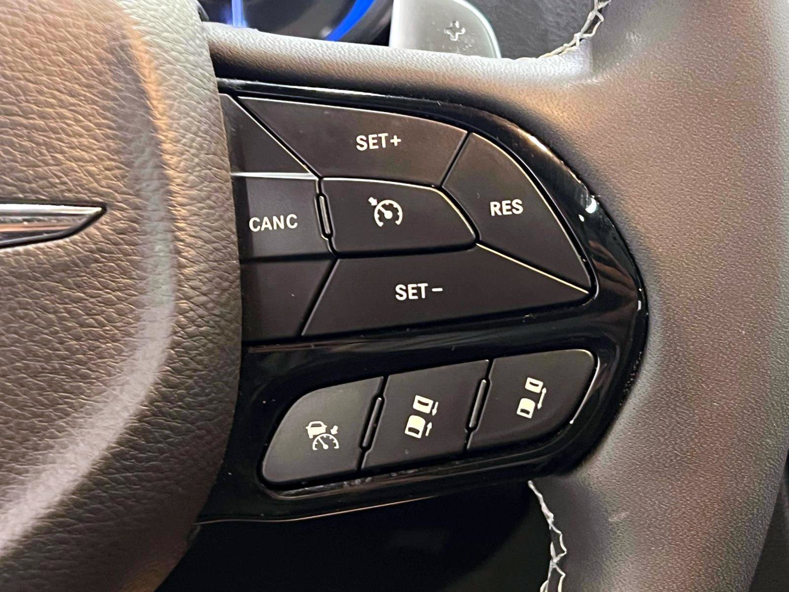 Used 2023 Chrysler 300 S w/ Safetytec Plus Group RWD image 20