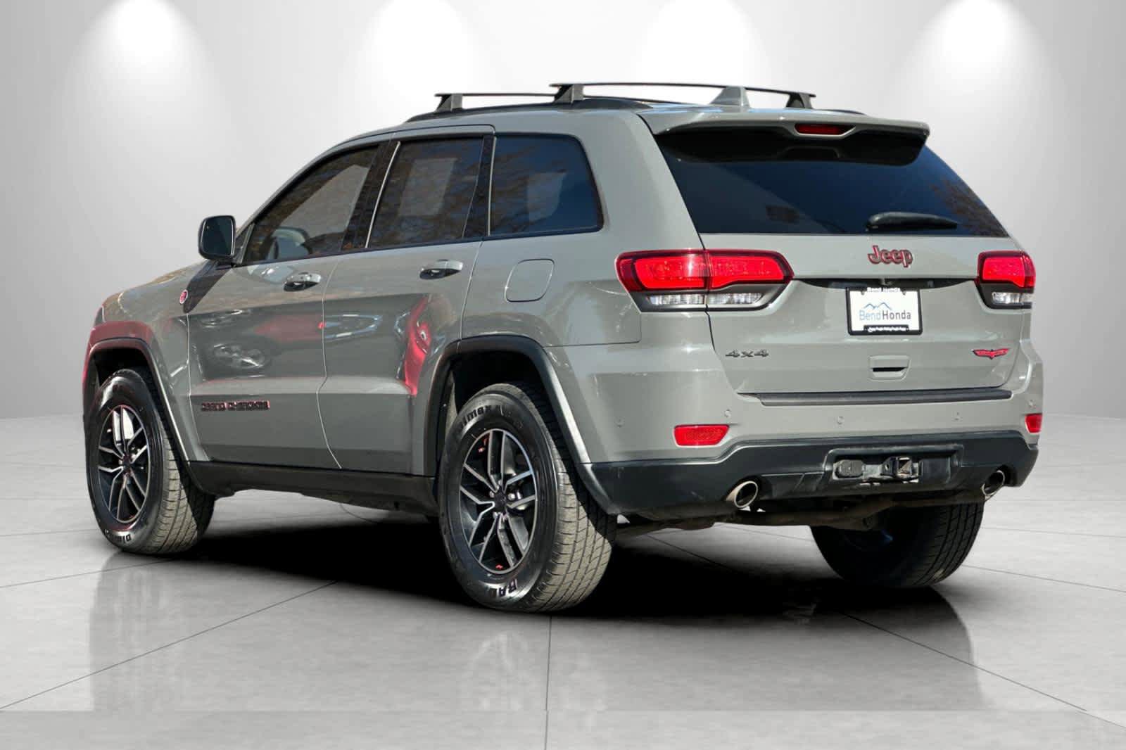 Used 2019 Jeep Grand Cherokee Trailhawk AWD/4WD image 6