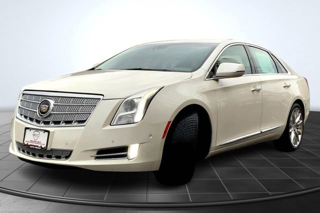 Used 2015 Cadillac XTS Platinum image 3