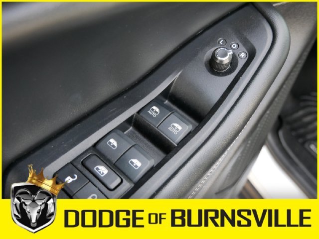 Used 2024 Jeep Grand Cherokee L Laredo AWD/4WD image 18