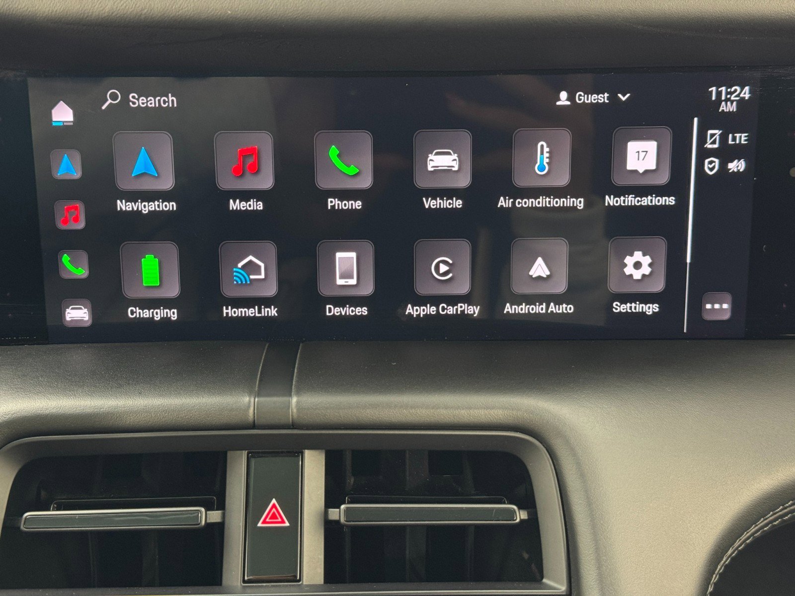 Used 2020 Porsche Taycan 4S image 32