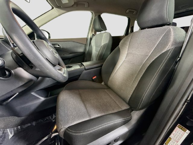 Used 2023 Nissan Rogue SV FWD image 21