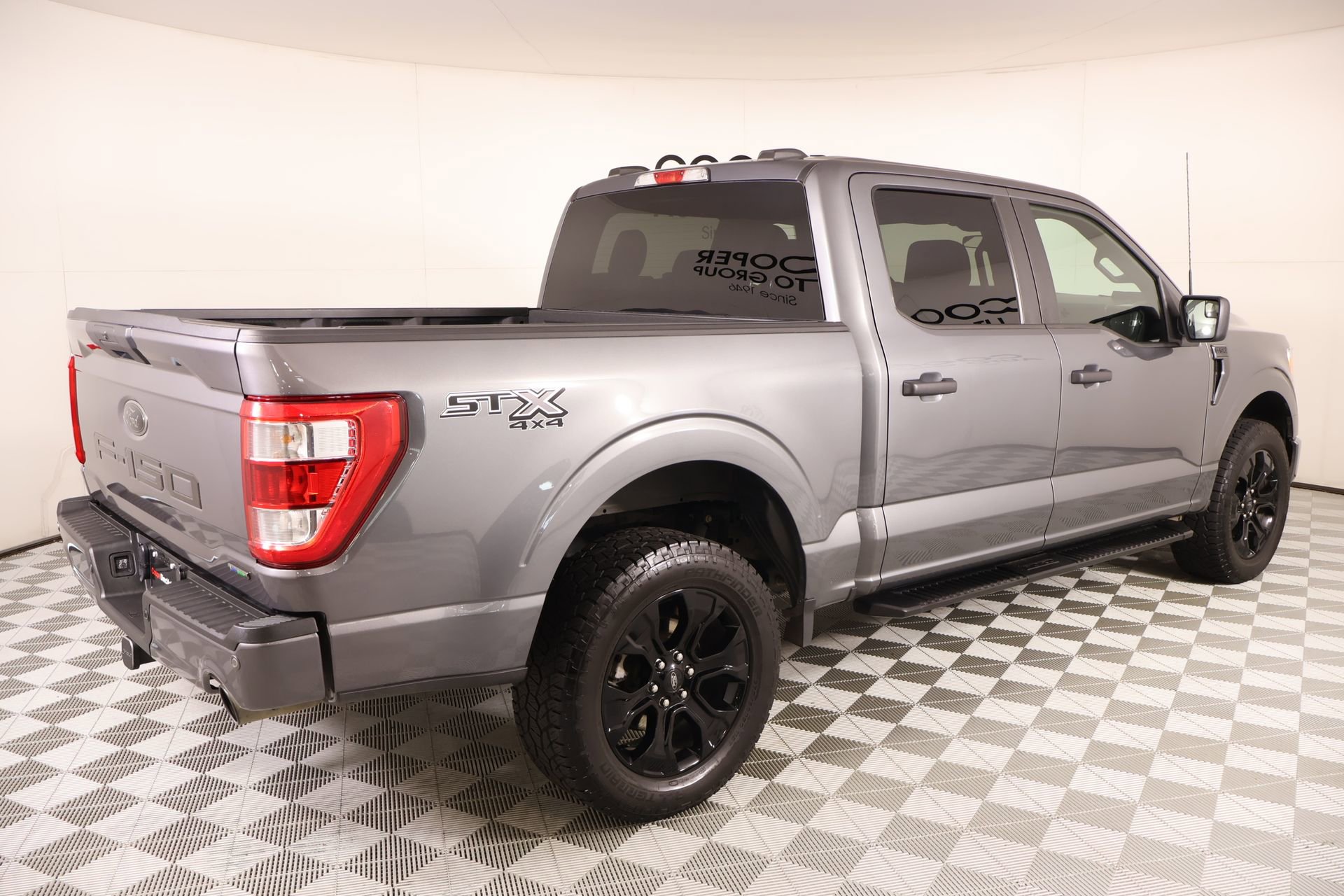 Used 2022 Ford F150 XL w/ STX Black Appearance Package AWD/4WD image 20