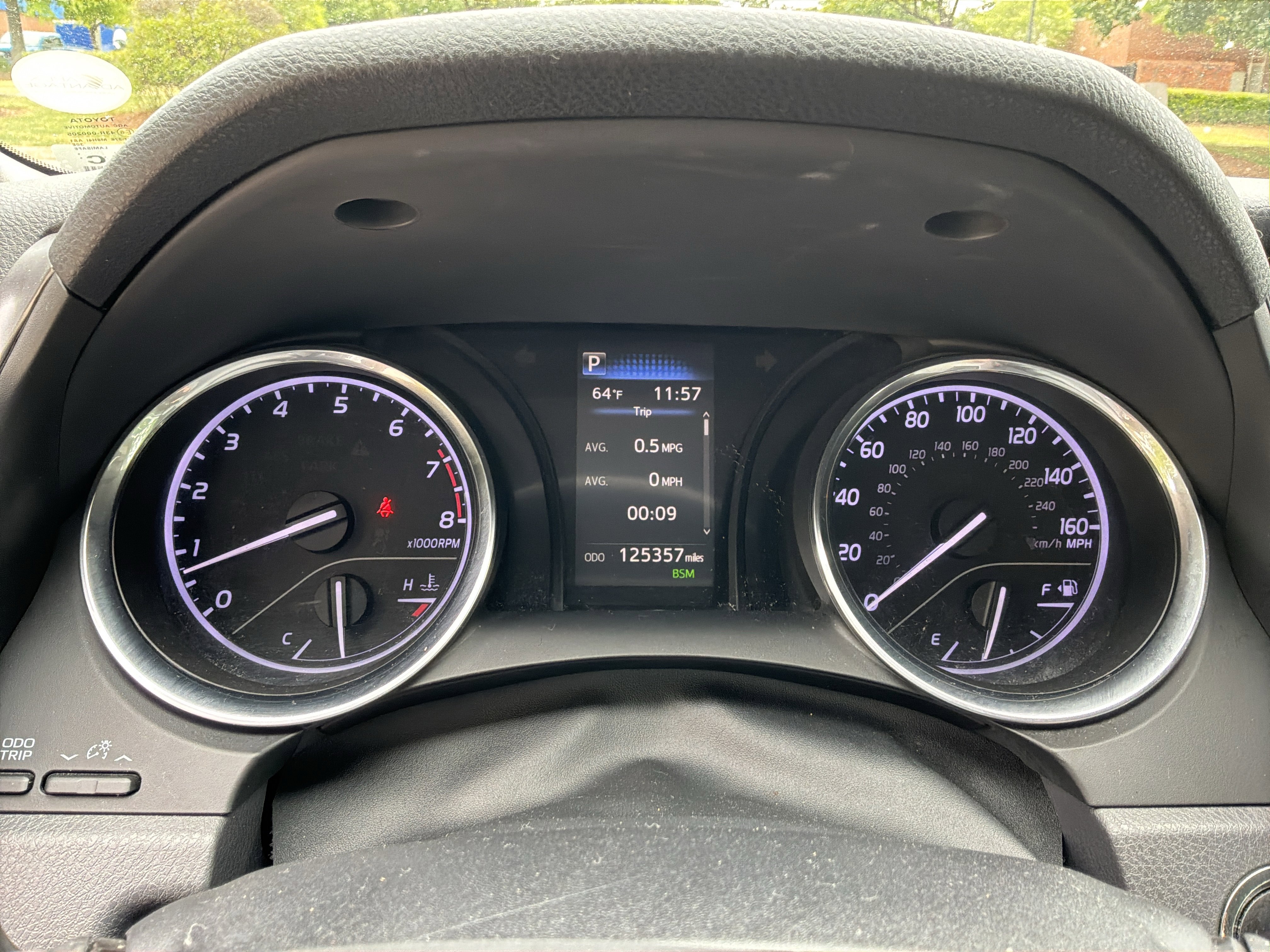 Used 2020 Toyota Camry SE w/ Convenience Package FWD image 21