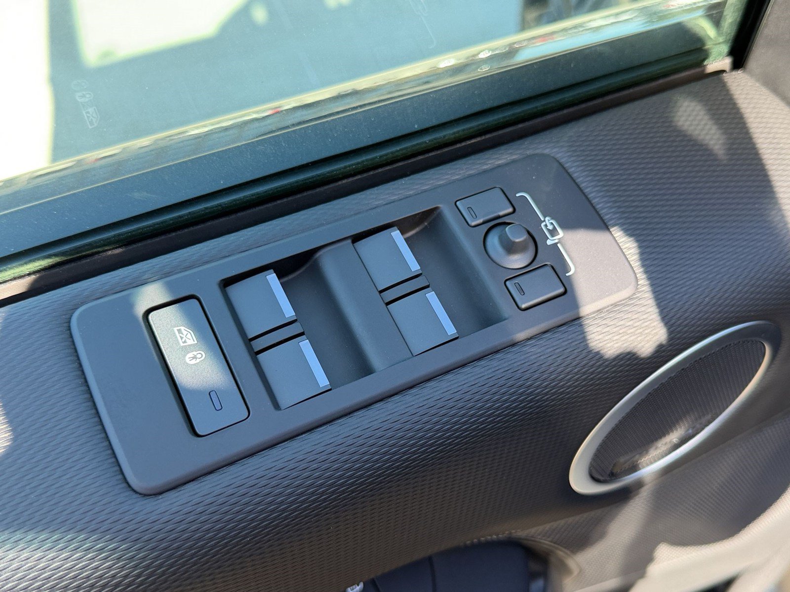 New 2026 Land Rover Discovery Dynamic SE AWD/4WD image 15