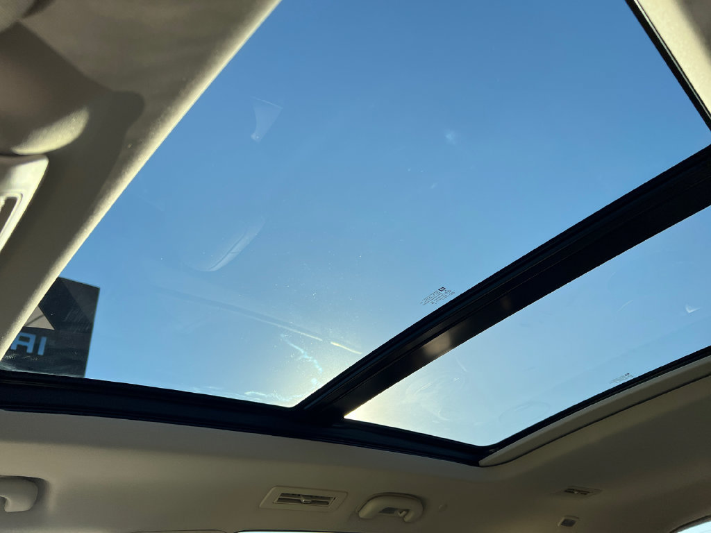 Used 2022 Cadillac XT6 Premium Luxury FWD image 21