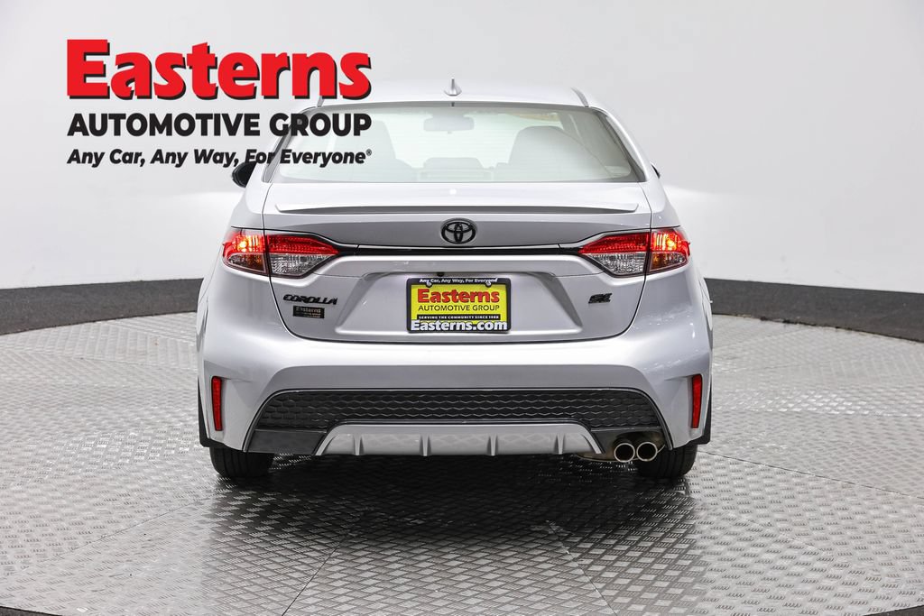 Used 2022 Toyota Corolla SE FWD image 5